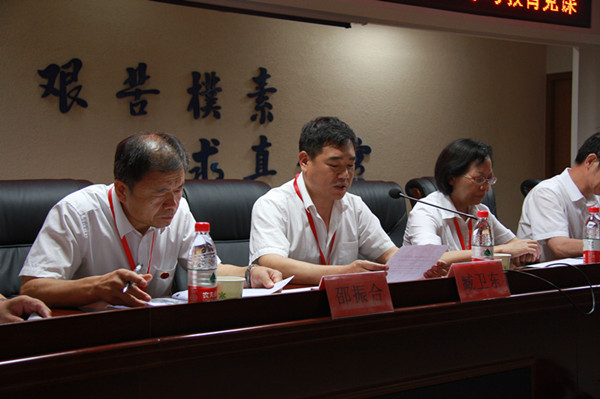 Beat365开展纪念建党95周年暨“两学一做”学习教育党课活动