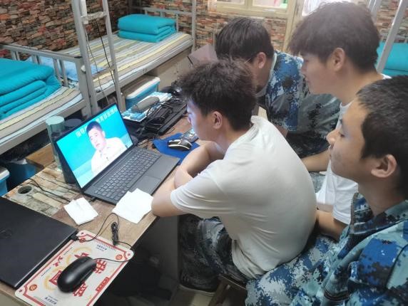 国家安全 你我有责 ——Beat365中文官方网站组织学生线上观看国家安全教育视频