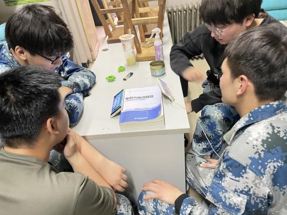 国家安全 你我有责 ——Beat365中文官方网站组织学生线上观看国家安全教育视频