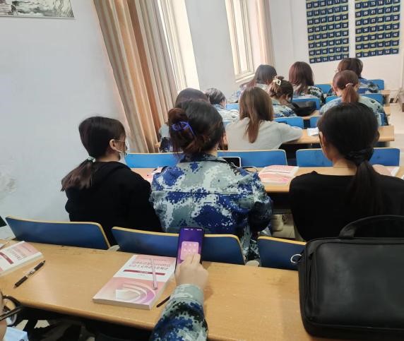 国家安全 你我有责 ——Beat365中文官方网站组织学生线上观看国家安全教育视频