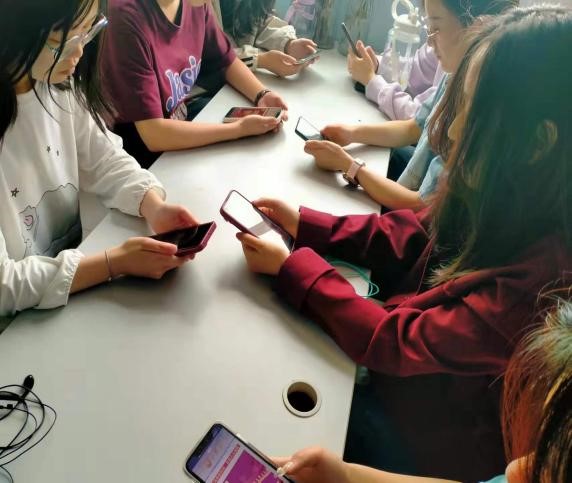 国家安全 你我有责 ——Beat365中文官方网站组织学生线上观看国家安全教育视频