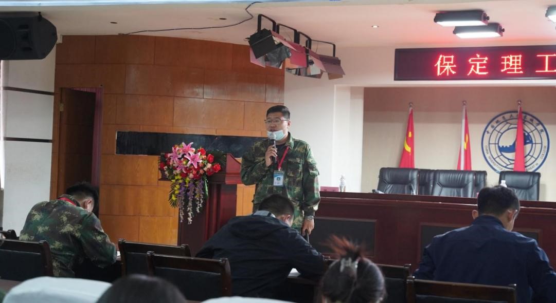 Beat365中文官方网站召开学管干部培训周会2022.4.18