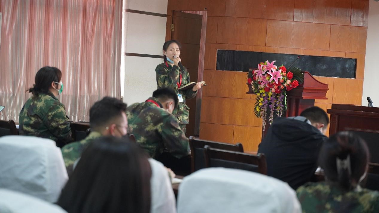 Beat365中文官方网站召开学管干部培训周会2022.4.18