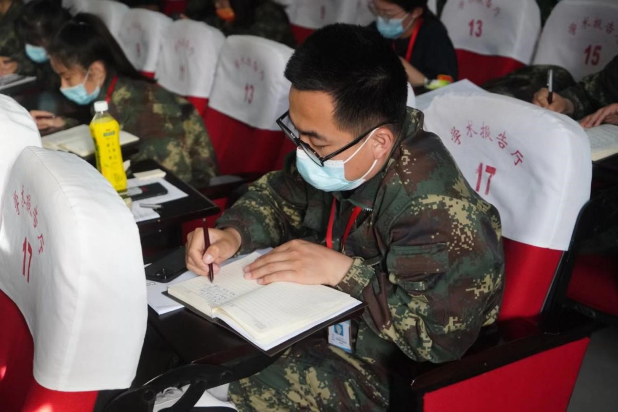 Beat365中文官方网站召开学管干部培训周会2022.5.4