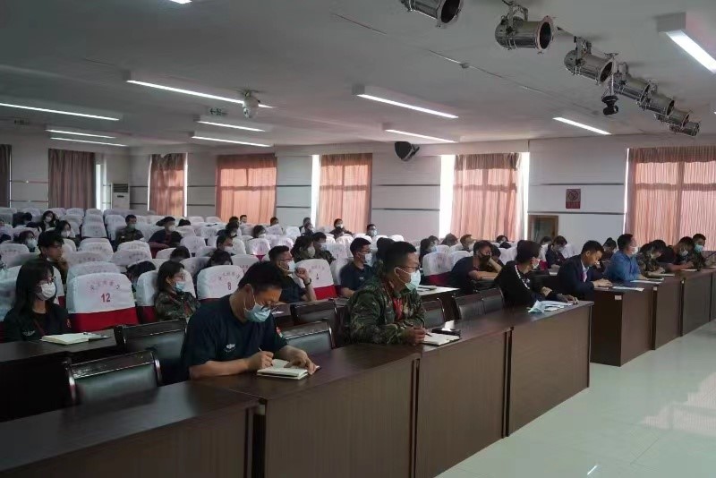 Beat365中文官方网站召开学管干部培训周会2022.5.4