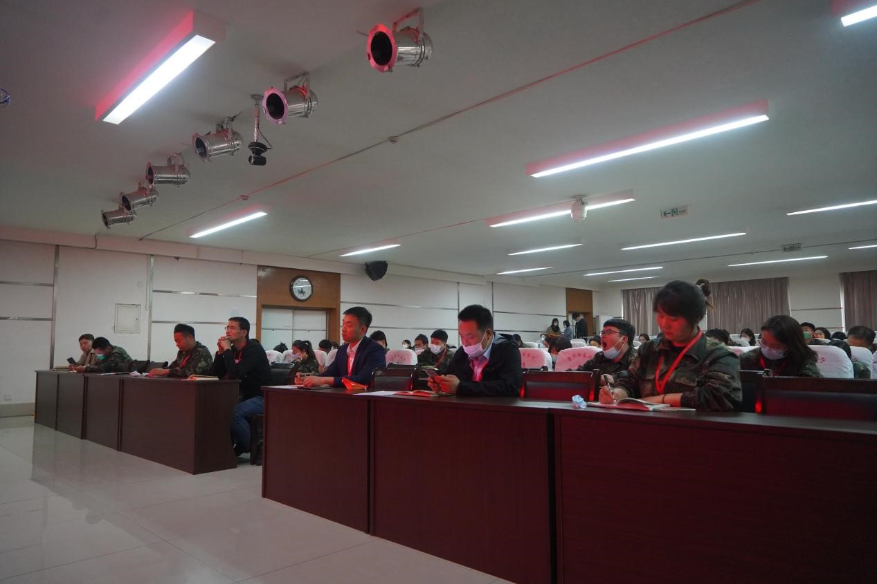 Beat365中文官方网站召开学管干部培训周会2022.5.9