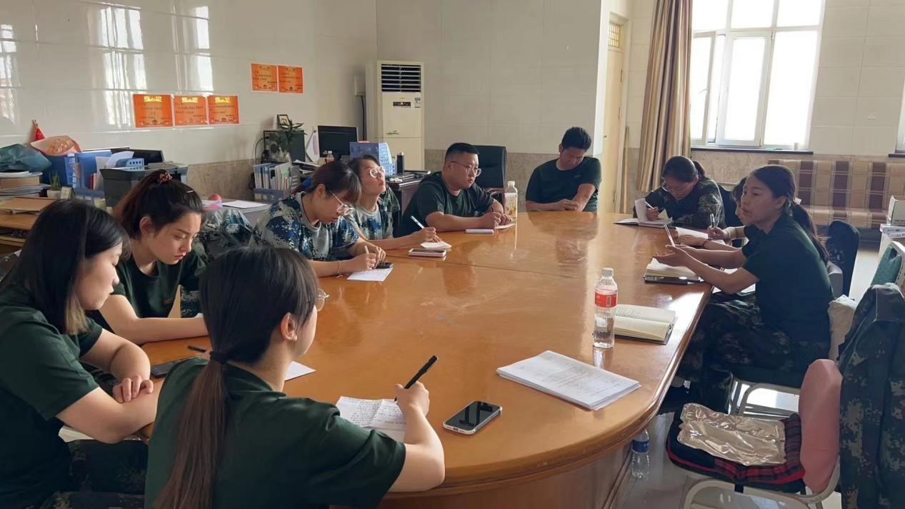 Beat365中文官方网站开展“传帮带”式新入职辅导员培训动员day1