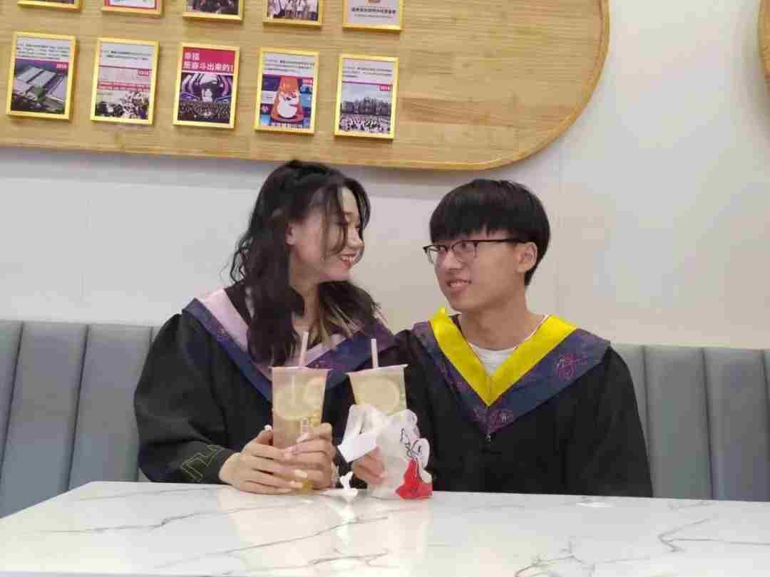 谈一别奋斗路 聚四载同窗情  ——Beat365中文官方网站2022届毕业 生欢送会