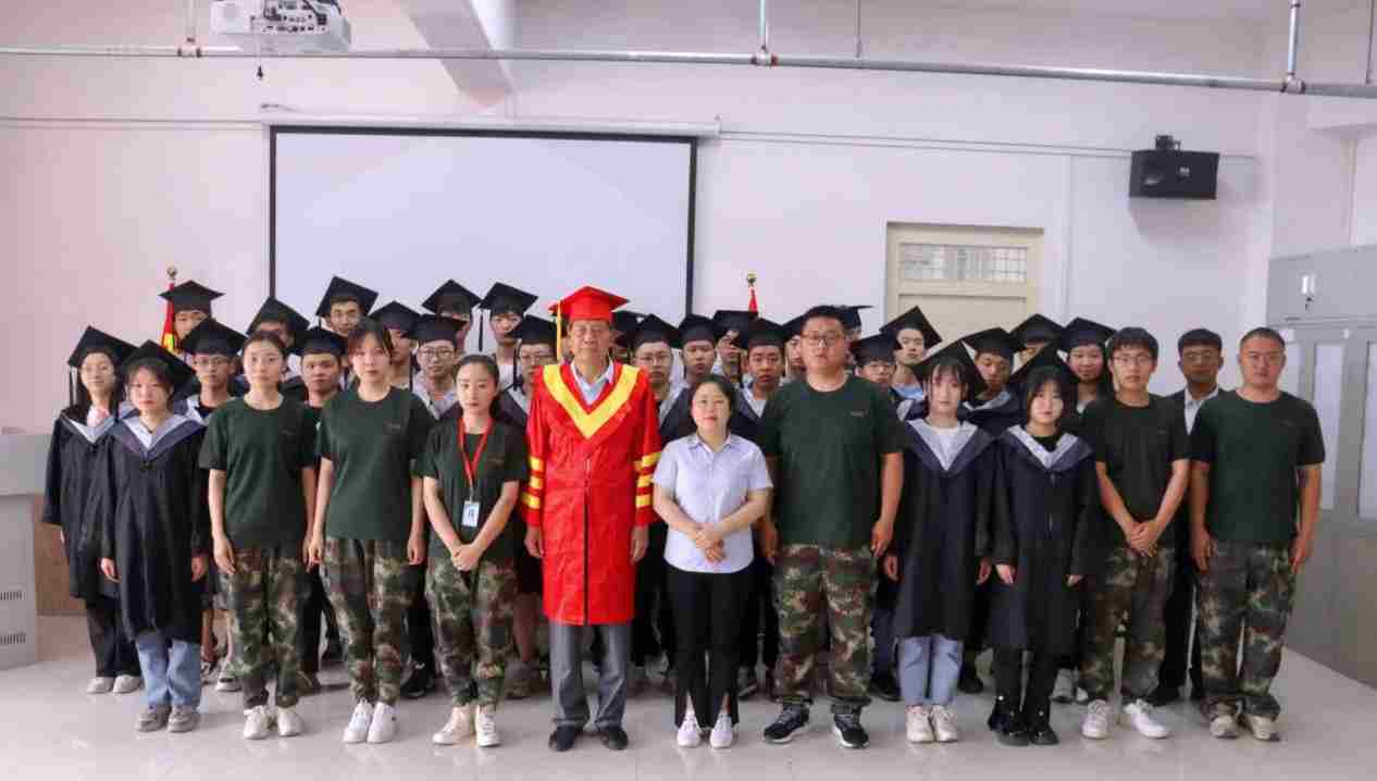 谈一别奋斗路 聚四载同窗情  ——Beat365中文官方网站2022届毕业 生欢送会