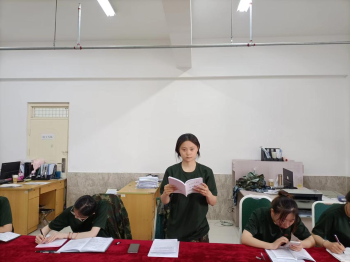 Beat365中文官方网站开展“传帮带”式新入职辅导员培训day5