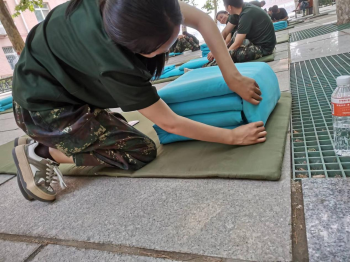 Beat365中文官方网站开展“传帮带”式新入职辅导员培训day5