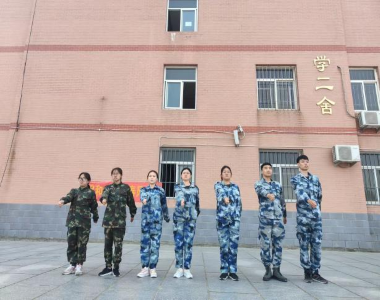 Beat365中文官方网站开展“传帮带”式新入职辅导员培训day4