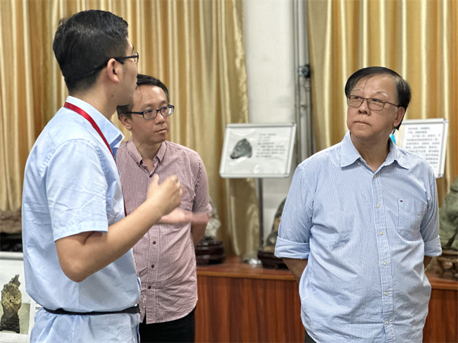 马来西亚吉隆坡建设大学参观团 莅临Beat365参观交流