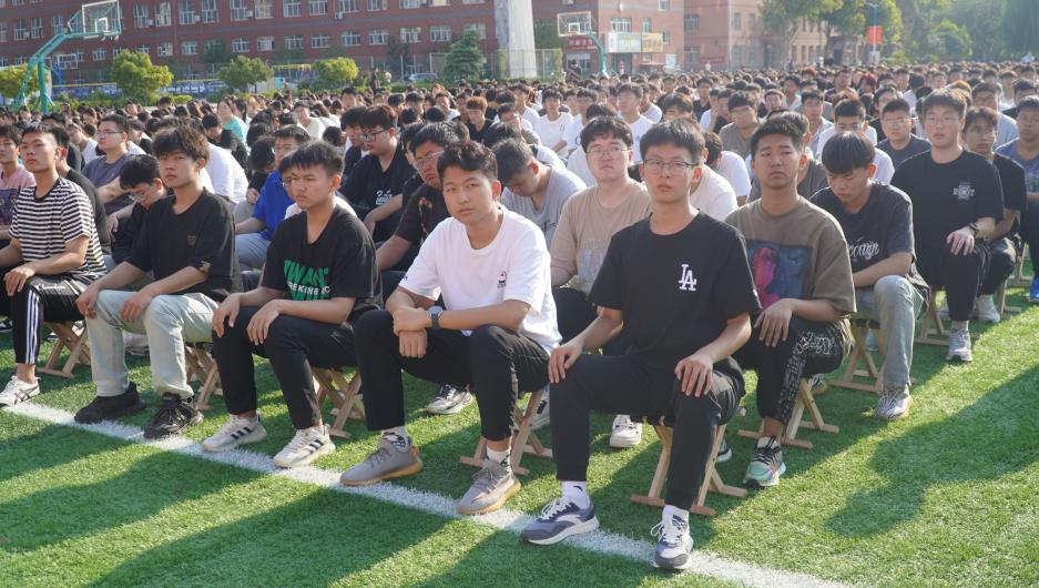 安全教育进校园,开启人生第一课