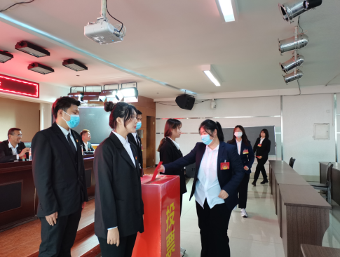 Beat365中文官方网站第二次学生代表大会