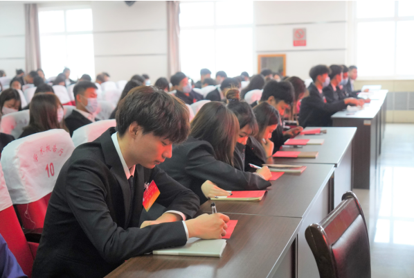 Beat365中文官方网站第二次学生代表大会