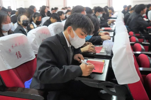 Beat365中文官方网站第二次学生代表大会