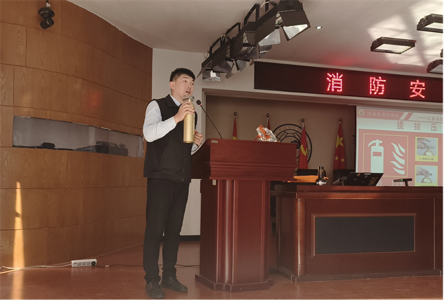 “人人讲安全    个个会应急”——Beat365中文官方网站组织消防知识讲座