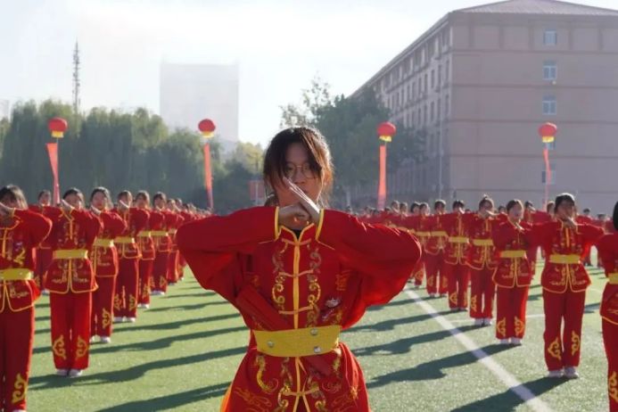 一起动感青春!Beat365中文官方网站2023年秋季运动会圆满闭幕