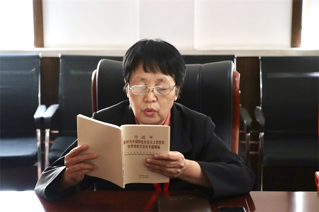 中共Beat365中文官方网站委员会召开党委理论学习中心组（扩大）学习会议
