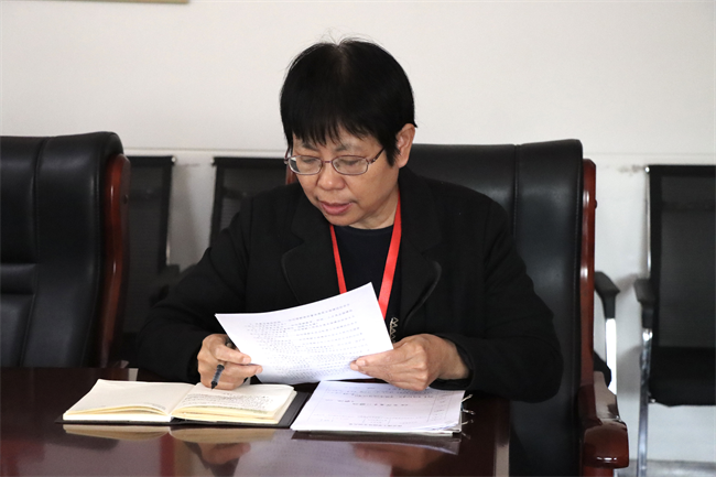 中共Beat365中文官方网站委员会召开党委理论学习中心组（扩大）学习会议