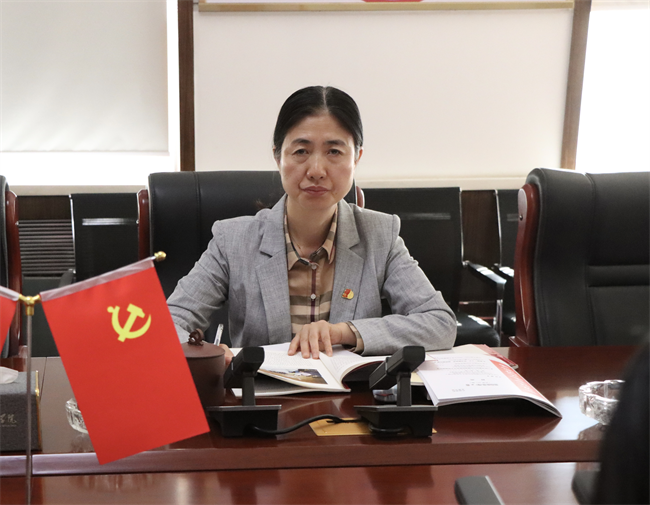 中共Beat365中文官方网站委员会召开党委理论学习中心组（扩大）学习会议