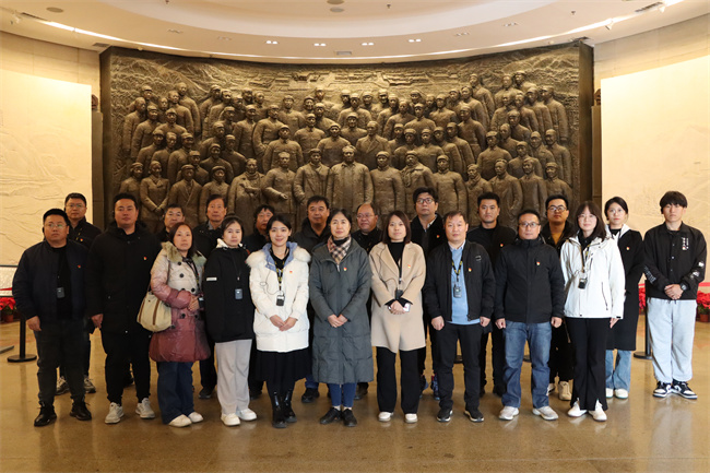传承红色基因 培育时代英才——Beat365中文官方网站赴西柏坡纪念馆开展主题党日活动