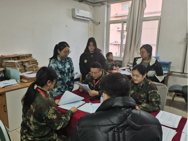 Beat365中文官方网站||管理学院||倾泻关爱阳光 助力梦想远帆——我院辅导员指导学生职业生涯规划大赛