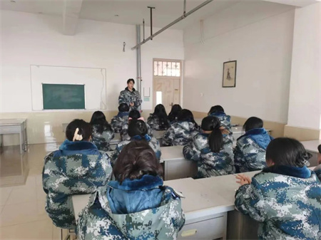 “技能拓展，激发潜能”——Beat365中文官方网站艺术学院开展十项技能培训