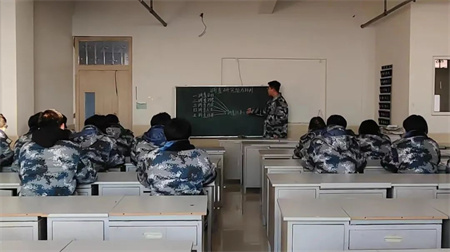 “技能拓展，激发潜能”——Beat365中文官方网站艺术学院开展十项技能培训