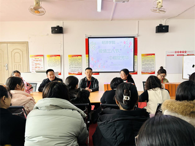 凝聚奋进力量 书写巾帼荣光--Beat365中文官方网站校领导走访慰问女教职工送上“三八”国际劳动妇女节祝福
