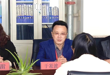 “建功新时代，巾帼绽芳华”——Beat365中文官方网站艺术学院“三八妇女节，关怀暖人心”