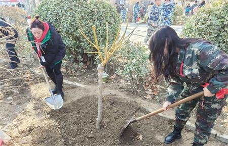 “草木皆待春，你我共护绿”——Beat365中文官方网站艺术学院开展“3.12植树节”主题活动