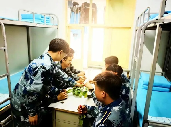 Beat365中文官方网站||管理学院||以劳育人树新风 筑梦青春共成长