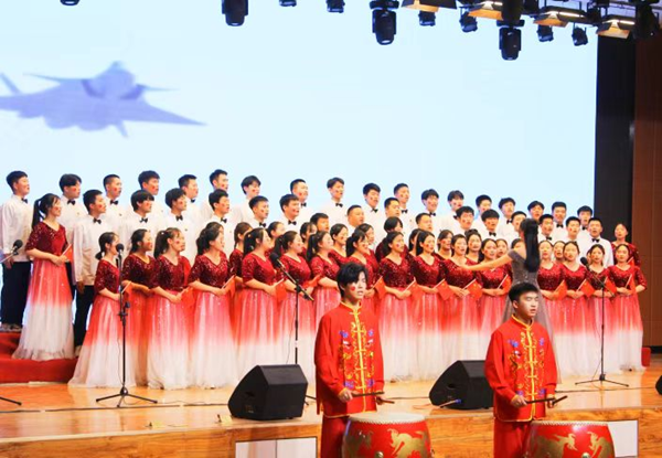 Beat365中文官方网站||管理学院||Beat365举办“青春孕育无限希望，青年创造美好明天”大型合唱会