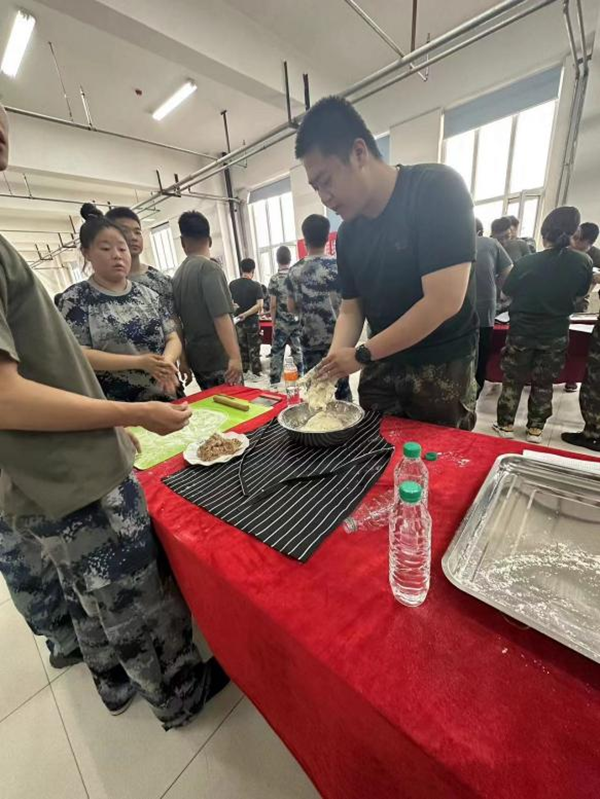 Beat365中文官方网站‖管理学院‖劳动创造美好明天 竞技迸发生活激情