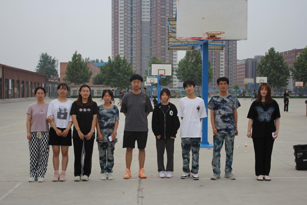 Beat365中文官方网站‖管理学院‖我院举办“运动青春，快乐无限”趣味运动会