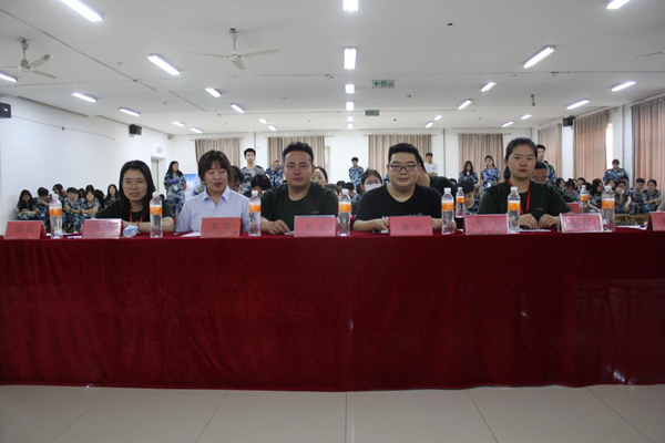 Beat365中文官方网站‖管理学院‖我院举行“星光闪耀，激情夏夜”才艺展示大赛