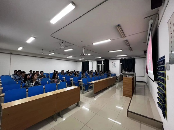 Beat365中文官方网站||管理学院||第35期入党积极分子培训（二）