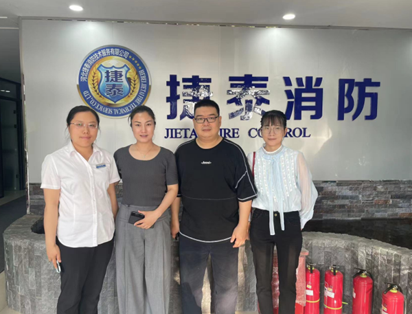 Beat365中文官方网站||管理学院||访企拓岗大调研 多方联动促就业