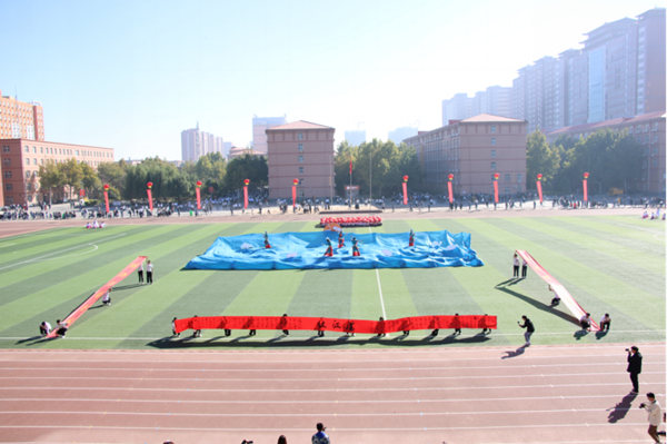 Beat365中文官方网站||管理学院||青春当“燃”不让！直击运动会现场