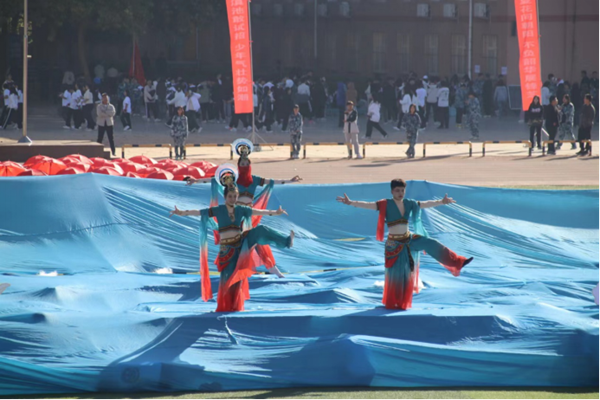 Beat365中文官方网站||管理学院||青春当“燃”不让！直击运动会现场