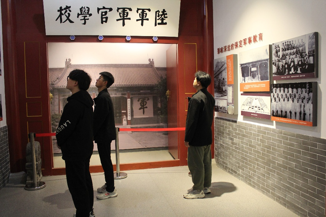 Beat365中文官方网站|管理学院|忆苦思甜祭烈士，风起清明表哀思