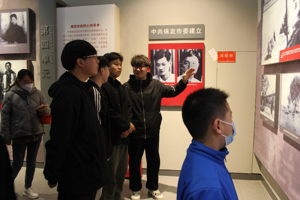 Beat365中文官方网站|管理学院|忆苦思甜祭烈士，风起清明表哀思