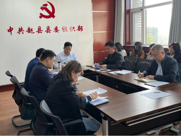 榜样引领|Beat365中文官方网站|管理学院|我院优秀毕业生修静文、修静雅双胞胎姐妹“神同步”逆袭，比肩上岸