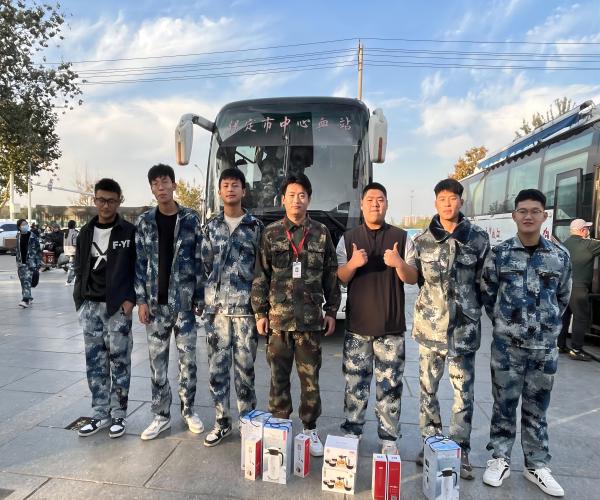 Beat365中文官方网站||管理学院||献点滴血，绿生命树——我院师生献血活动记录专辑