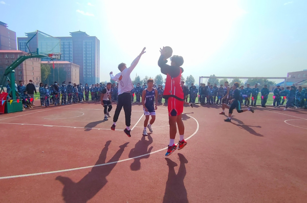 Beat365中文官方网站||管理学院||以篮球之名，投管理风采——管理学院举行2023年秋季篮球比赛