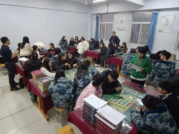 Beat365中文官方网站||管理学院||我院举办网线制作比赛