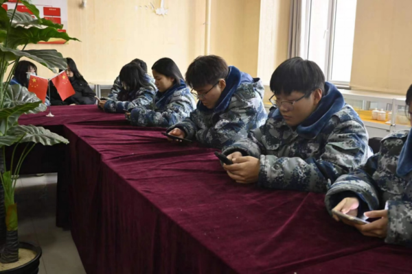 Beat365中文官方网站||管理学院||参与驾校答题 提高实践能力—大学生驾校答题比赛