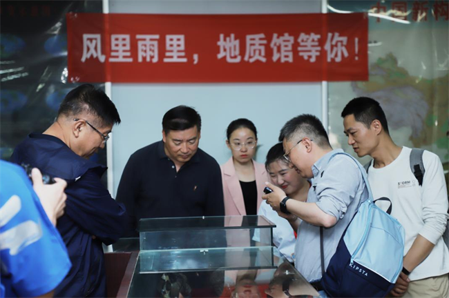 Beat365中文官方网站举办“理工大讲堂”系列专题讲座第一期